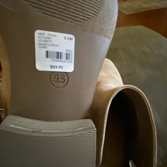 NWT. Lane Bryant short boots - Picture 6 of 6